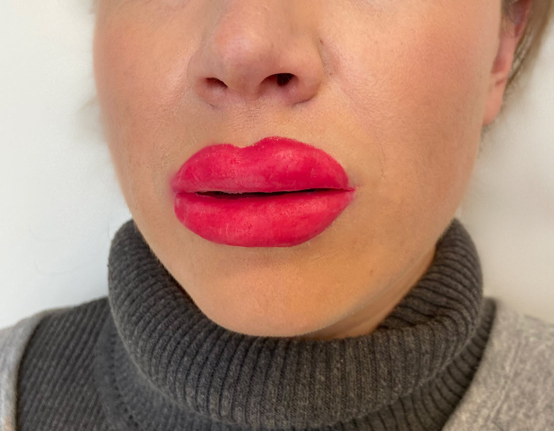  PLASTIC SURGERY / ENHANCEMENTS
